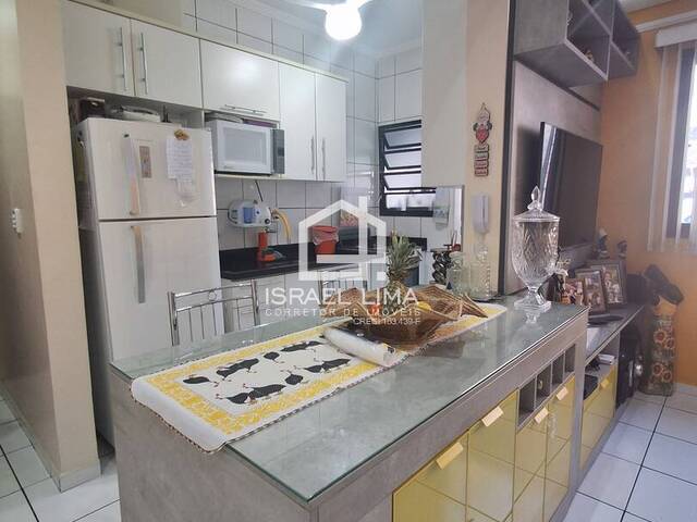 #121 - Apartamento para Venda em Praia Grande - SP