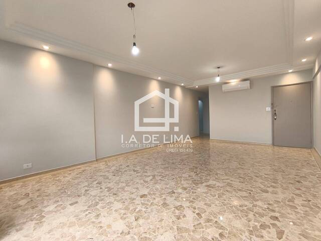 #162 - Apartamento para Venda em Santos - SP