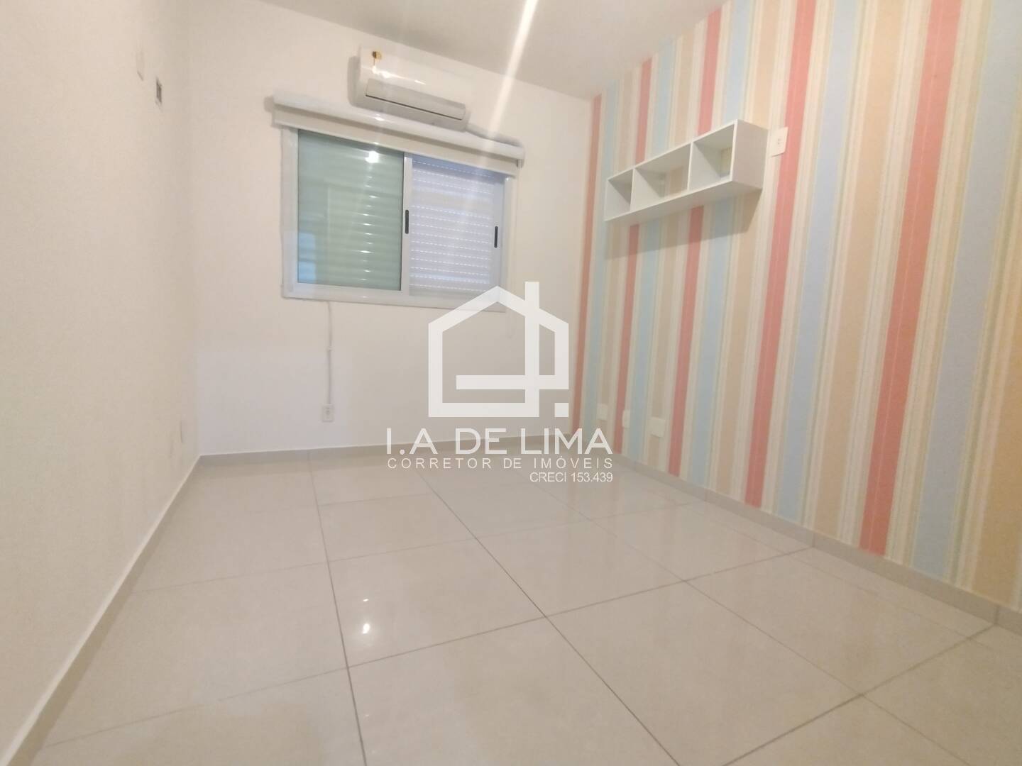 Apartamento para alugar com 3 quartos, 101m² - Foto 13