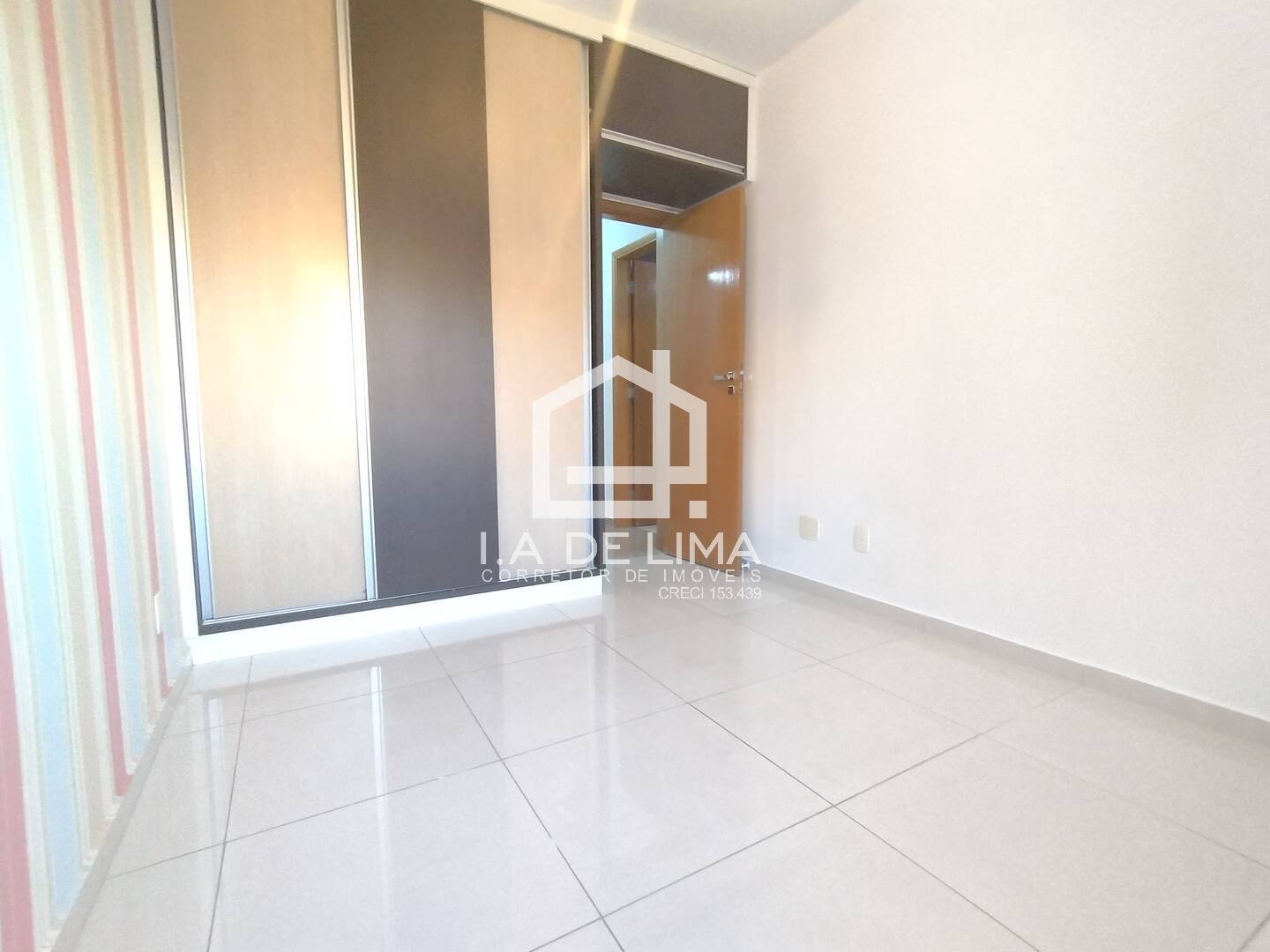 Apartamento para alugar com 3 quartos, 101m² - Foto 15