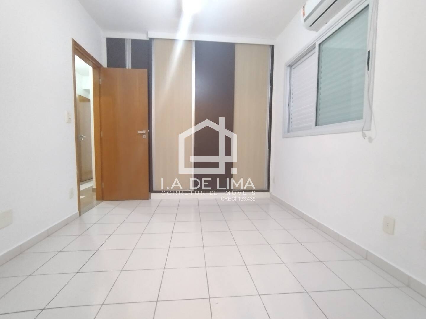 Apartamento para alugar com 3 quartos, 101m² - Foto 22